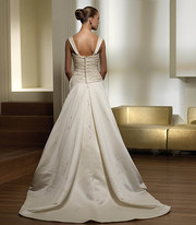 Сток свадебных платьев от SAN PATRICK,  PRONOVIAS из Испании.